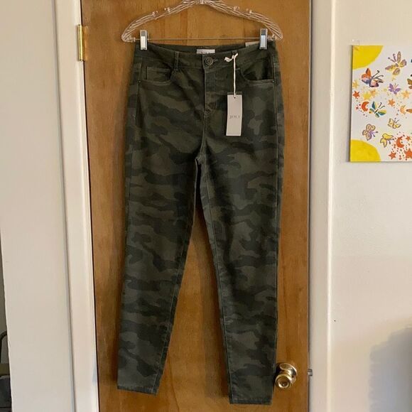 Jolt Camo Skinny Ankle Fit Pants - Picture 1 of 10